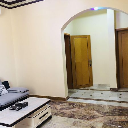 Farah Hotel Apartment Маскат Экстерьер фото