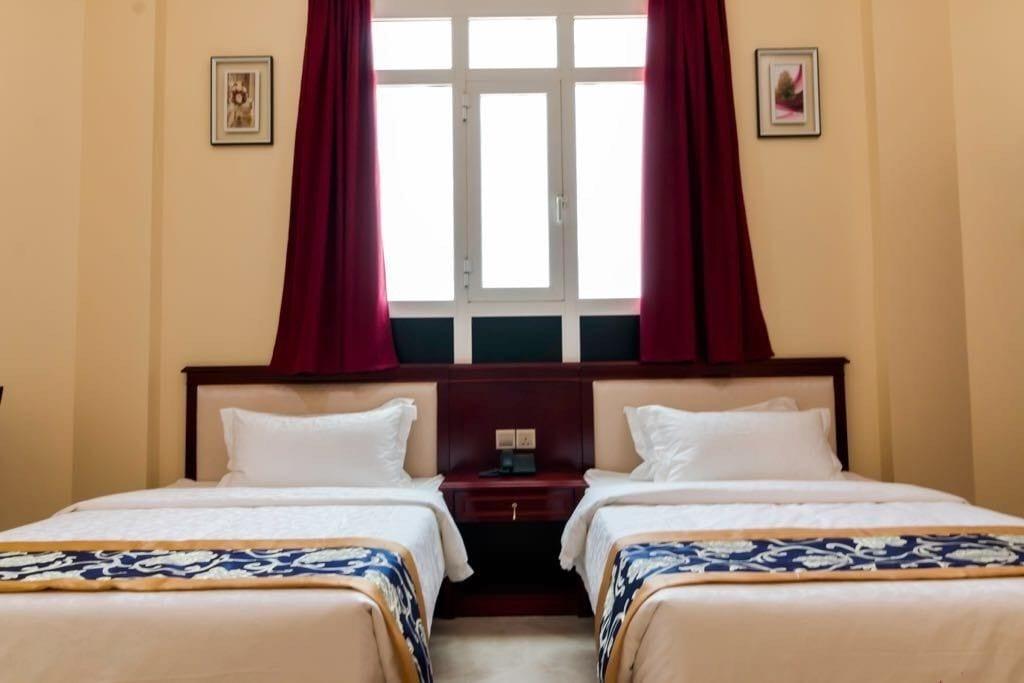 Farah Hotel Apartment Маскат Экстерьер фото