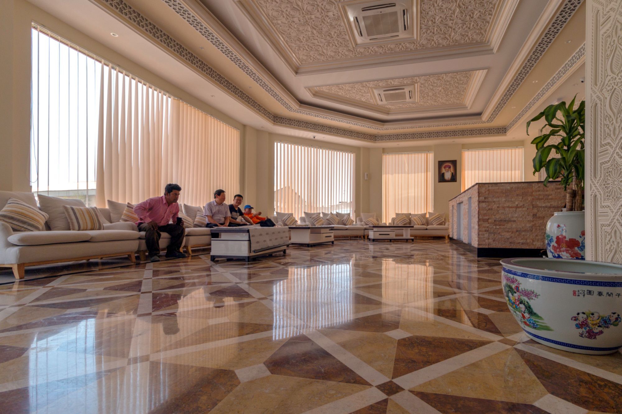 Farah Hotel Apartment Маскат Экстерьер фото